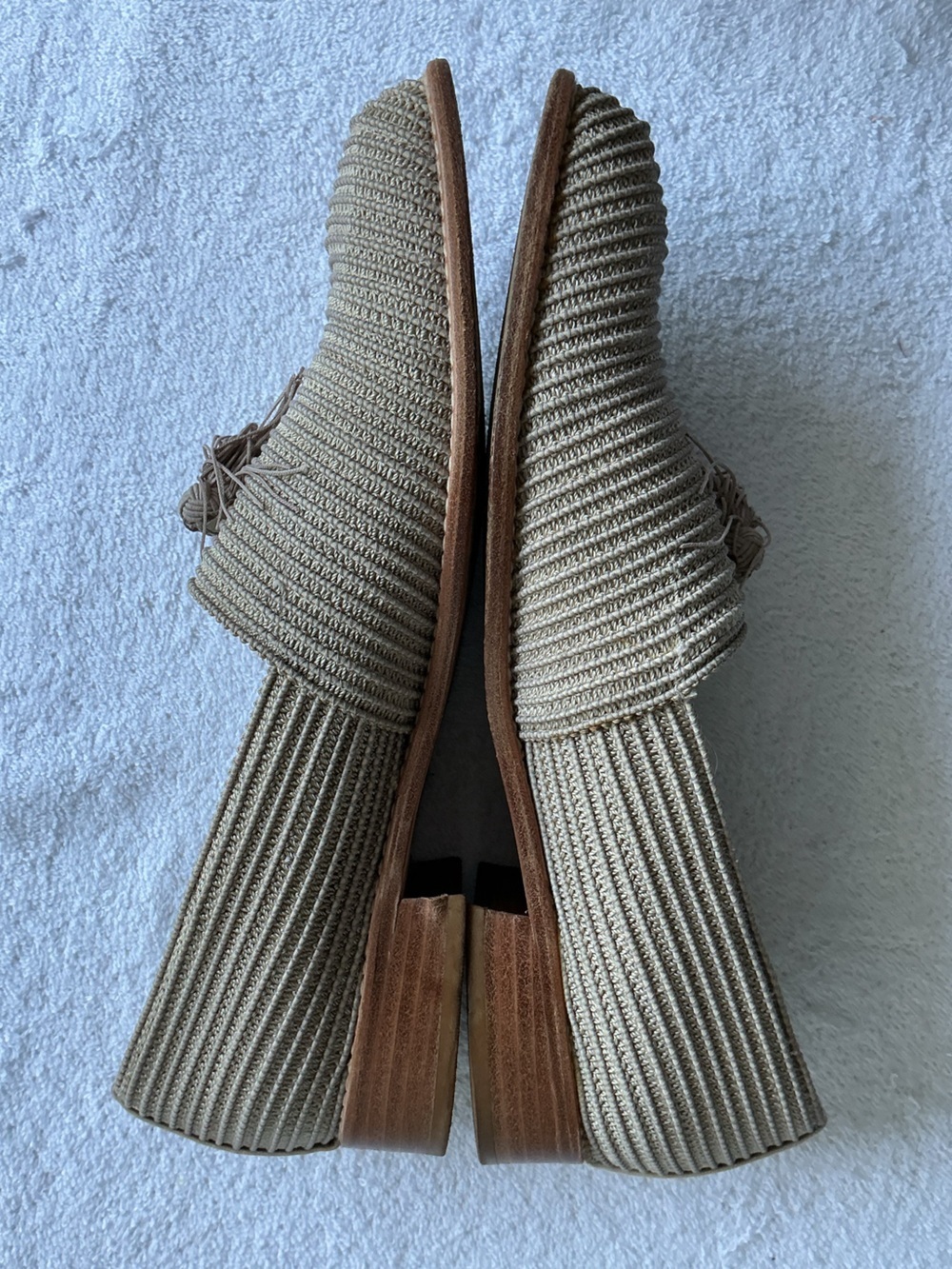 Stuart Weitzman Taupe Raffia Tassel Slip-Ons - Picture 11 of 15